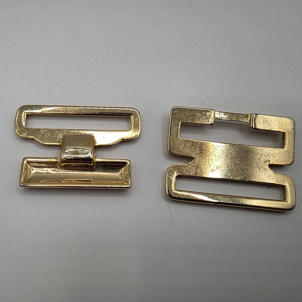 Gold Rectangular Buckle Set - Picture 3 of 7